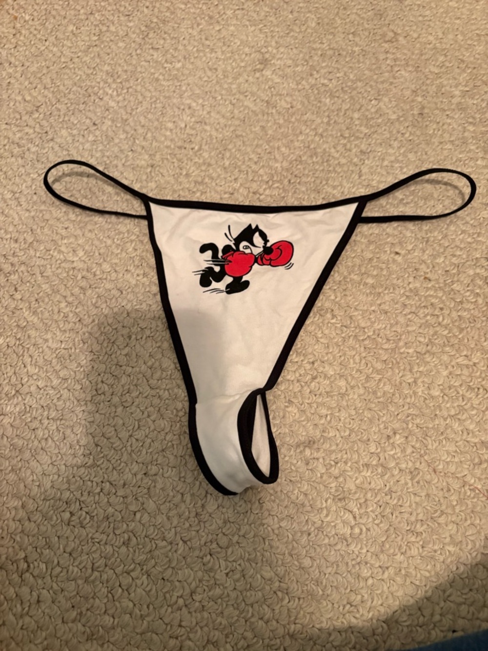 Signature Felix the Cat  thong NEW size 9 white